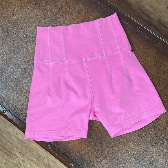 Offline by Aerie OG Shortie. SZ:XS. NWT. - Picture 5 of 14